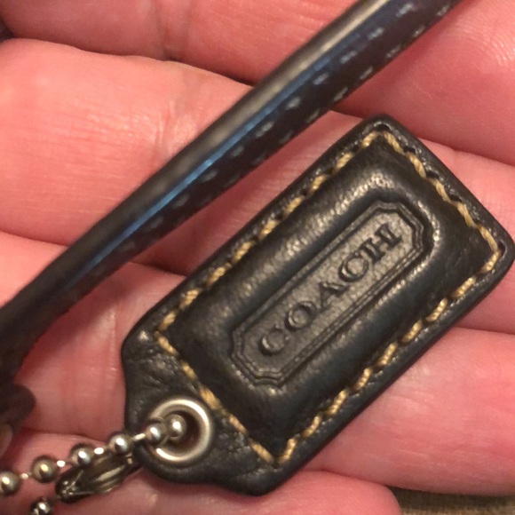 Vintage COACH Pebbled Leather Silver Hardware Zip Pouch Strappy Black classic - Picture 2 of 16